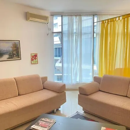 Urban Oasis Retreat Apartment